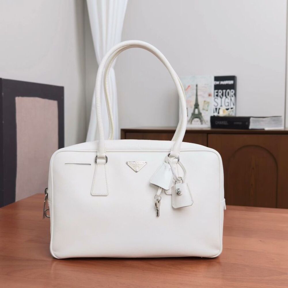 Prada Women Pre-Loved Bag Very Good Condition
